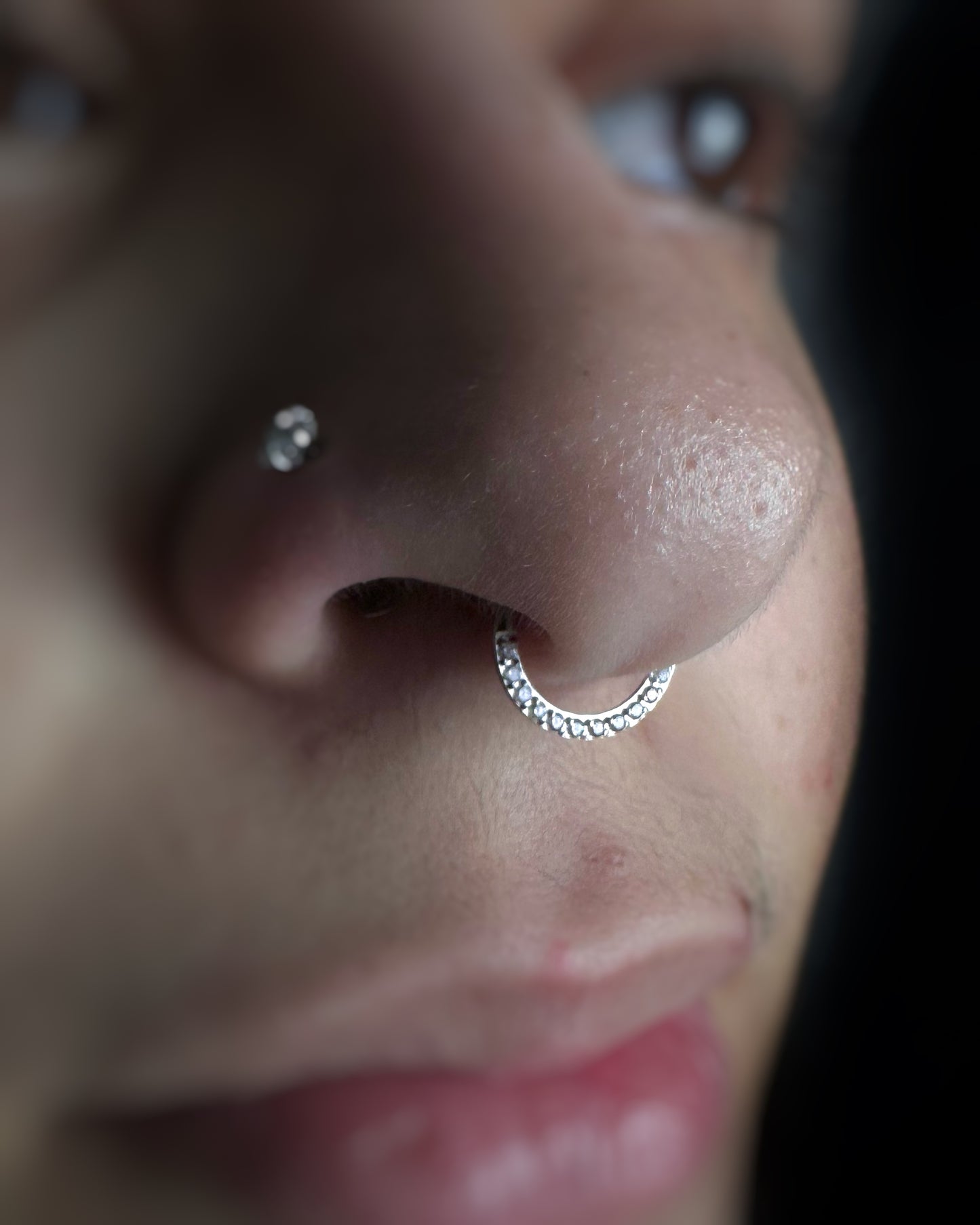 Argola  Cravejada Singapura