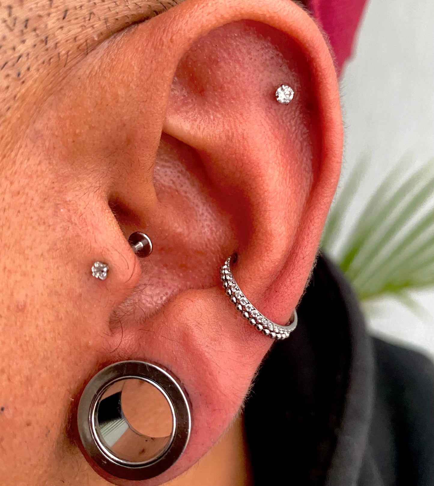 Argola cravejada com Esferas Nova York