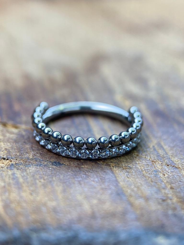 Argola cravejada com Esferas Nova York